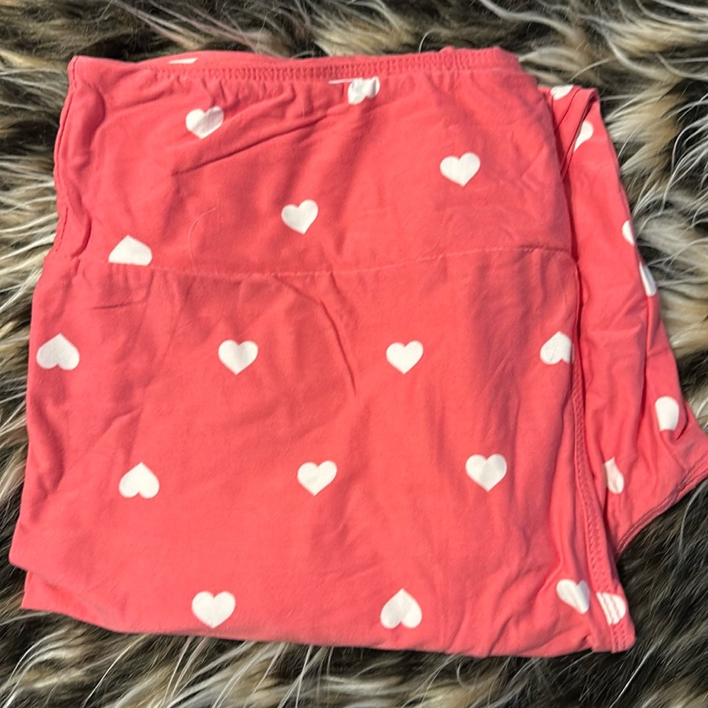 LuLaRoe TC2 leggings. Valentine’s print, pink and white hearts